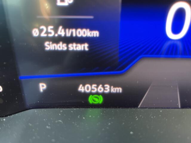 Volkswagen POLO 1.0 TSI Style / AUTOMAAT/ ADAPT. CRUISE/ DAB/ APP-CONNECT/ AIRCO/ PARK. SENSOREN/ 15" LMV/ BLUETOOTH/ MATRIX