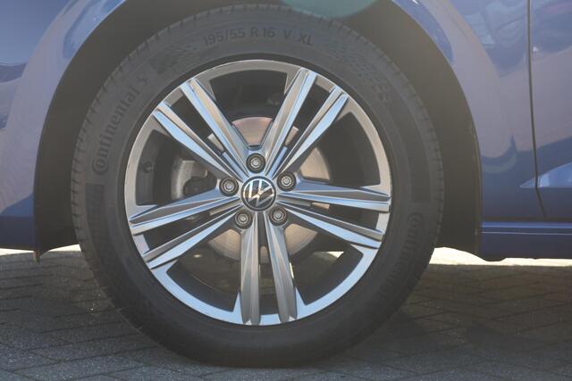 Volkswagen POLO 1.0 TSI Comfortline 95PK / 70kW, DAB+, Apple Carplay / Android Auto, adaptieve cruise control (acc), airco, elektrisch verstel- en verwarmbare buitenspiegels, LED dagrijverlichting, 16" 'Sebring' LMV, multifunctioneel lederen stuurwiel, Bluetooth telefoon