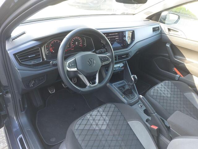 Volkswagen POLO 1.0 TSI R-Line 95PK l Digitaal Cockpit Pro l Apple Carplay & Android Auto l All Seasonbanden l Achteruitrijcamera