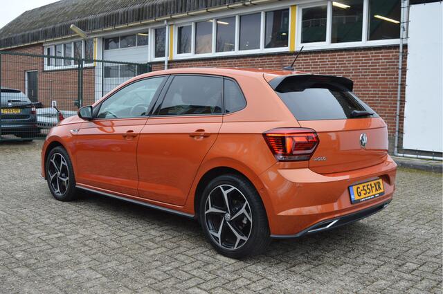 Volkswagen POLO 1.5 TSI Highl. Busn. R- int. en ext. Nap / Pano / Beats / 17" / Enz.