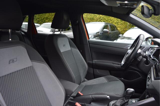 Volkswagen POLO 1.5 TSI Highl. Busn. R- int. en ext. Nap / Pano / Beats / 17" / Enz.