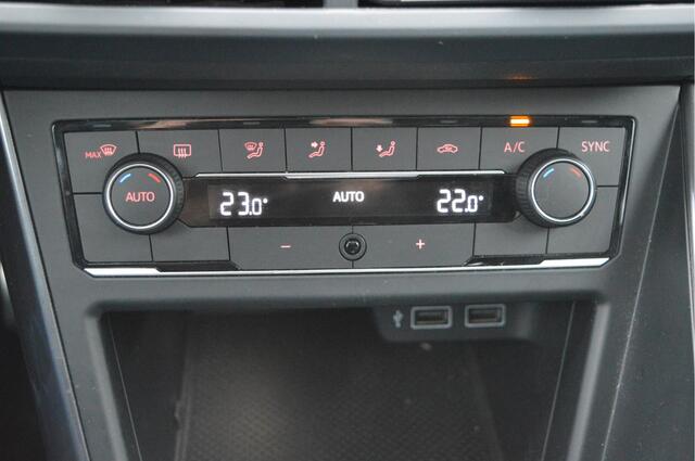 Volkswagen POLO 1.5 TSI Highl. Busn. R- int. en ext. Nap / Pano / Beats / 17" / Enz.