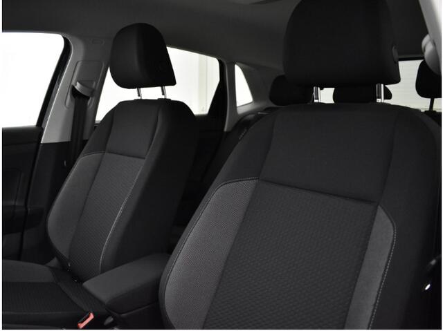 Volkswagen POLO Life Edition 1.0 TSI 95 pk 5 versn. Hand · Airconditioning automatisch, 2-zone (climatronic) · Private lease ,- ¤ 419 per maand · MEGA Sale