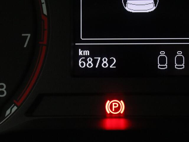 Volkswagen POLO 96pk TSI Highline DSG/AUTOMAAT Adapt. cruise | Climate | Navi | Parksens. v+a