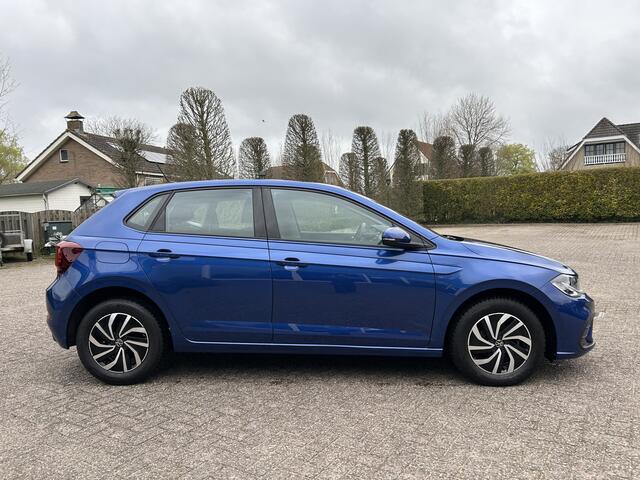 Volkswagen POLO 1.0 TSI Life Apple Carplay