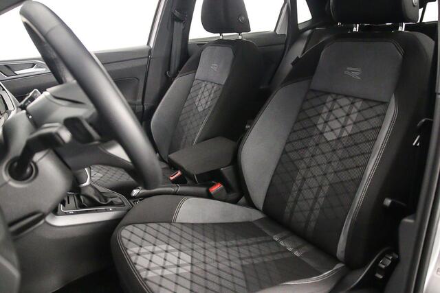 Volkswagen POLO R-Line 1.0 TSI 115pk DSG Automaat Adaptive cruise control, Achteruitrijcamera, Parkeersensoren, Airco, DAB, Radio, Bluetooth, App connect, LED verlichting