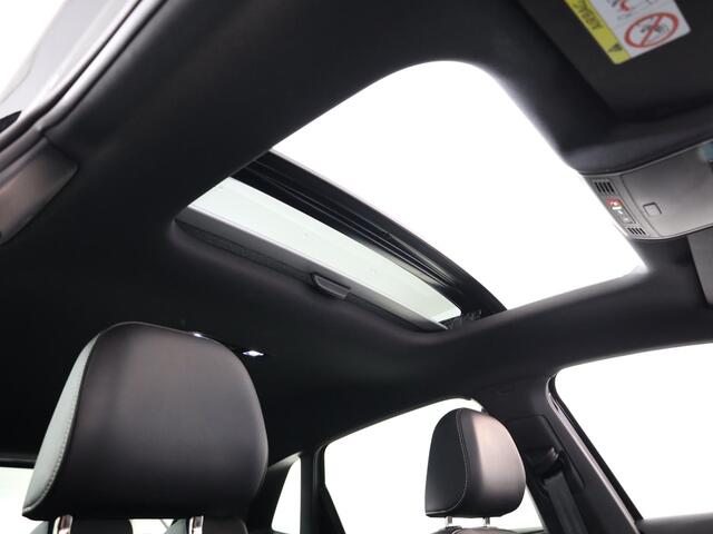 Volkswagen POLO 2.0 TSI GTI 207 pk Automaat (DSG) | Verlengde garantie | Navigatie | Panoramadak | Parkeersensoren | Achteruitrijcamera | Stoelverwarming |