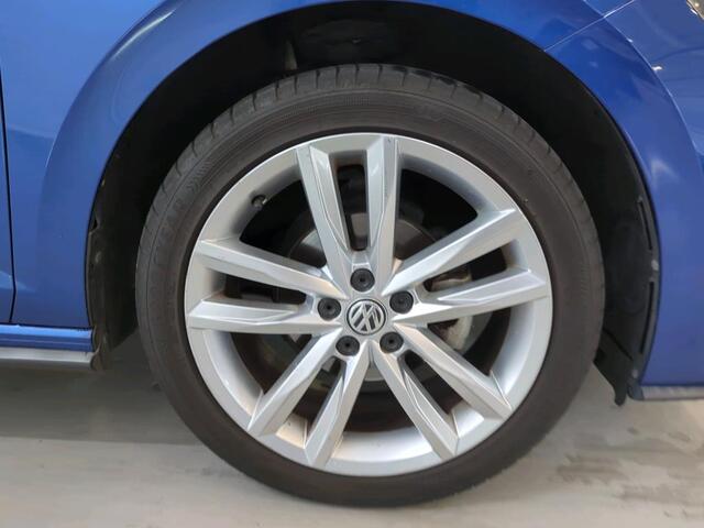 Volkswagen POLO 1.0 TSI Highline / 1x R line/ DSG/ Metallic/ Digitale Cockpit/ Do.Glas/ Clima/ Navi/ Parkeersensoren/ 17 lmv