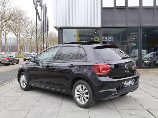 Volkswagen POLO 1.0 TSI Highline Panoramadak | Stoelverwarming | Getint Glas | Parkeersensoren |