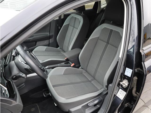 Volkswagen POLO 1.0 TSI Highline Panoramadak | Stoelverwarming | Getint Glas | Parkeersensoren |