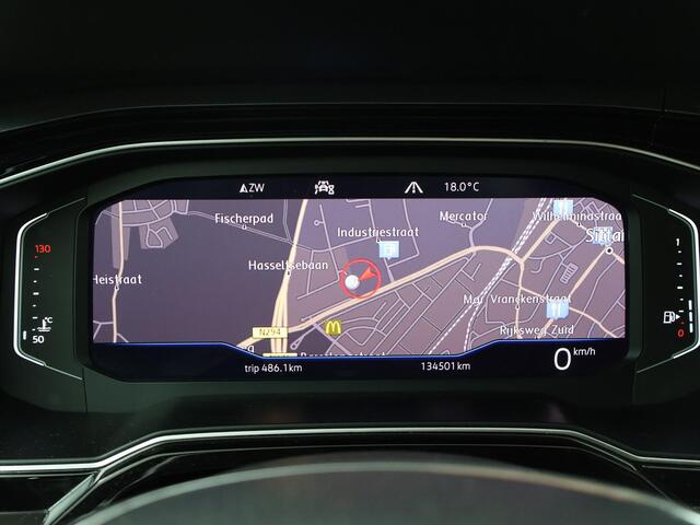 Volkswagen POLO 1.0 TSI Highline | Digitale Cockpit | Multifunctioneel stuurwiel | Cruise control | Spraakbediening | Dab+ | Bluetooth | Navigatie FullMap | Apple Carplay - Androidauto | Climate | automatische verlichting | Spiegelverwarming | Parkeersensoren Voor + Acht
