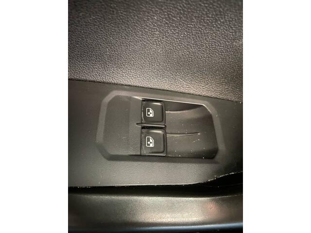 Volkswagen POLO 1.0 MPI Comfortline Business