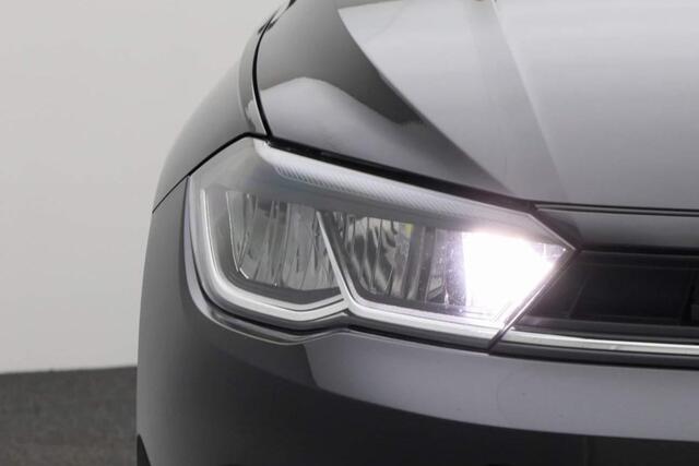 Volkswagen POLO 1.0 TSI 95 pk DSG Life | Achteruitrijcamera | Navigatie | Adaptive Cruise | Keyless Entry | Climatronic