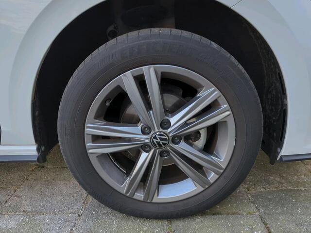 Volkswagen POLO 1.0 TSI R-Line Edition Executive R-Line exterieur / Navigatie / Parkeersensoren / App-connect / Airco (Clima)