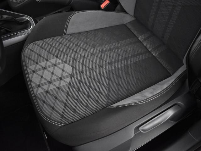 Volkswagen POLO 1.0 Tsi 95pk DSG R-Line · Camera · IQ.Light · Apple/Android Car Play · Navi · 16'' Inch · Garantie t/m 22-05-2026