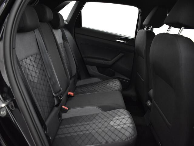 Volkswagen POLO 1.0 Tsi 95pk DSG R-Line · Camera · IQ.Light · Apple/Android Car Play · Navi · 16'' Inch · Garantie t/m 22-05-2026