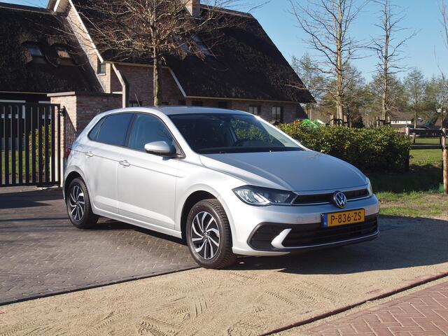 Volkswagen POLO 1.0 TSI Life Business | Apple Carplay | Cruise Control | Parkeersensoren | Stoelverwarming | Automaat |