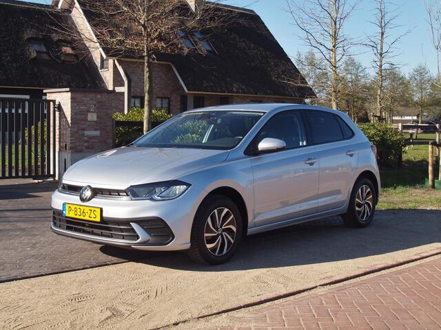 Volkswagen POLO 1.0 TSI Life Business | Apple Carplay | Cruise Control | Parkeersensoren | Stoelverwarming | Automaat |