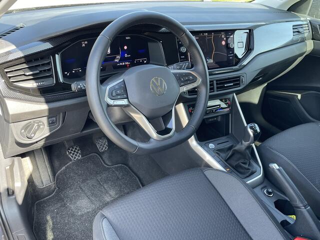 Volkswagen POLO 1.0 TSI 95pk Life Edition / Navigatie / Stoelverwarming / Camera