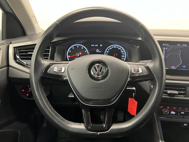 Volkswagen POLO 1.0 MPI Polo Comfortline | NAVIGATIE | PARKEERSENOREN V/A | CRUISE CONTROL |