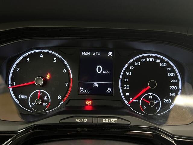 Volkswagen POLO 1.0 MPI Polo Comfortline | NAVIGATIE | PARKEERSENOREN V/A | CRUISE CONTROL |