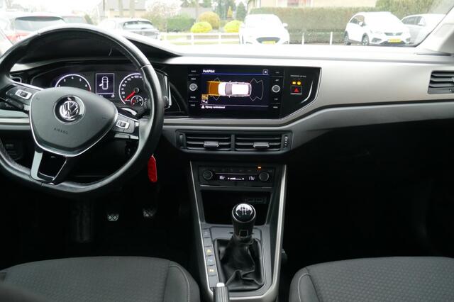 Volkswagen POLO 1.0 TSI COMFORTLINE BUSINESS NAVI/TREKHAAK