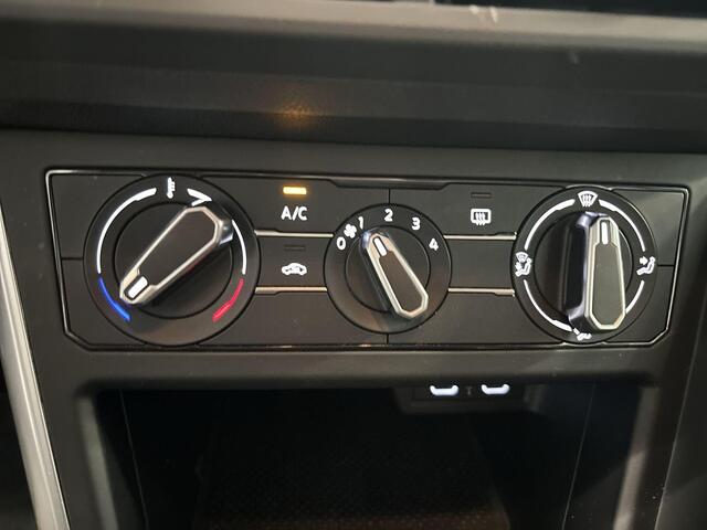 Volkswagen POLO 1.0 Tsi 95pk Life · Apple/Android Car Play · Airco · ACC · DAB · P-Sensoren · 15'' Inch · Garantie t/m 08-02-2027 of 100.000km