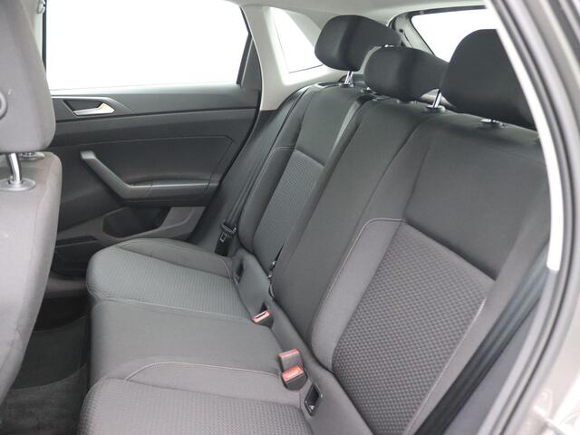 Volkswagen POLO 1.0 TSI Comfortline Business 95PK Clima, Cruise Controle, Navi, Parkeersensoren voor en achter, Apple Carplay/Android Auto, Stoelverwarming, 16" LM Velgen