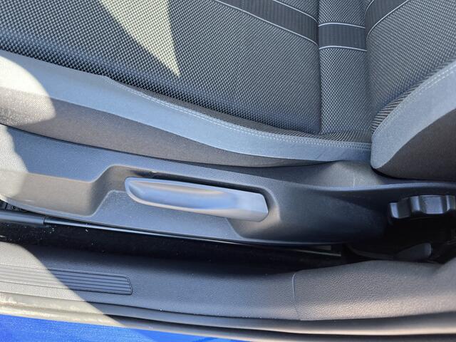 Volkswagen POLO 1.0 TSI Style / AUTOMAAT/ BEATS AUDIO/ DAB/ 15" LMV/ BLUETOOTH/ APP-CONNECT/ PARK. SENSOREN + CAMERA/ CLIMA/ STOEL VERWARM./ ADAPT. CRUISE/ DIGITAL DASH/ MATRIX/ LEDER STUUR
