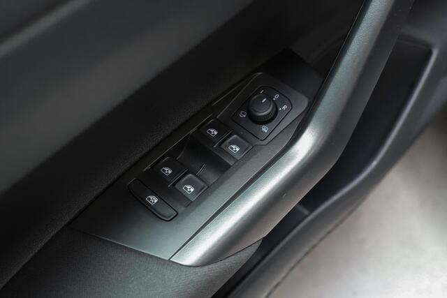 Volkswagen POLO 1.0 95pk TSI Life |dealer onderhouden|Org. NL|digital cockpit|Apple Carplay|adaptive cruise control|Borbet 17"|DAB|LED-dagrijverlichting|airco|parkeersensoren|bluetooth|