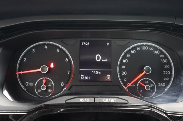 Volkswagen POLO 1.0 TSI Comf.l. Bus. | DSG | Camera | Stoelverw. | Apple Carplay