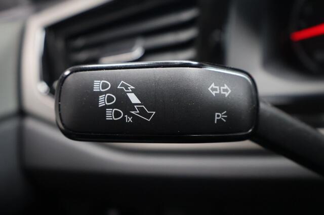 Volkswagen POLO 1.0 TSI Comf.l. Bus. | DSG | Camera | Stoelverw. | Apple Carplay