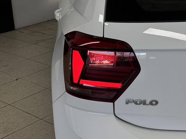 Volkswagen POLO 1.0 TSI Comfortline/ Apple + Android/ DAB+/ Navi/ Airco/ Adaptive Cruise/ Elek. pakket/ Isofix/ Bluetooth/ Armsteun/ Multi. LEDER. Stuur/ Mistl./ LED Dagrijverl.