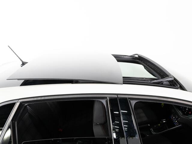 Volkswagen POLO GTI 2.0 TSI 207 PK DSG | LED Matrix IQ | Panoramadak | Navigatie | 18 Inch Velgen |
