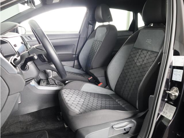 Volkswagen POLO 1.0 TSI R-Line 95PK Automaat (DSG) | Panorama dak | IQ Matrix led koplampen | Navigatie | Parkeercamera | Stoelverwarming | 17" LM velgen |