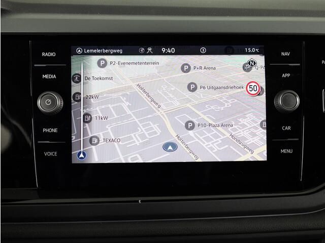 Volkswagen POLO 1.0 TSI R-Line 95PK Automaat (DSG) | Panorama dak | IQ Matrix led koplampen | Navigatie | Parkeercamera | Stoelverwarming | 17" LM velgen |
