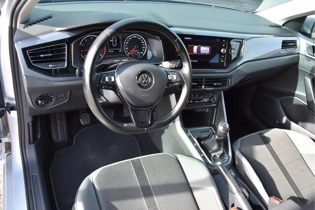 Volkswagen POLO 96 PK TSI Highline R-Line PDC Navi Carplay NAP