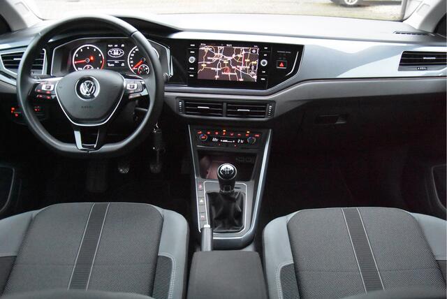 Volkswagen POLO 96 PK TSI Highline R-Line PDC Navi Carplay NAP