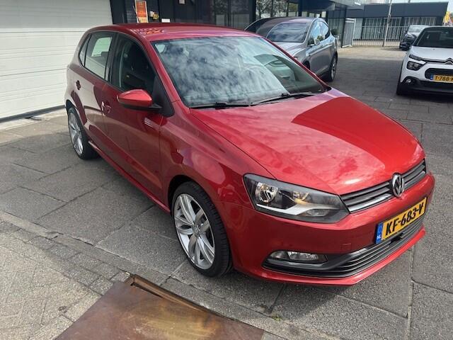 Volkswagen POLO 1.0 AIRCO I MULTIMEDIA L=I LMV I ELEKTRISCHE RAMEN & SPIEGELS I LAGE KM's