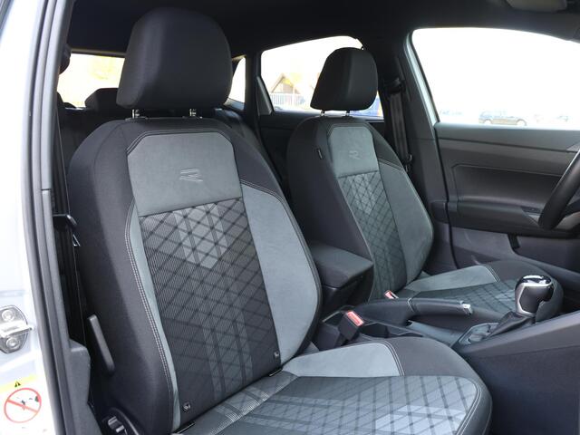 Volkswagen POLO 1.0 TSI R-Line 95pk DSG | LED | App connect | Camera | Stoelverwarming | Spiegelpakket