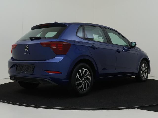 Volkswagen POLO 1.0 TSI Life | Achteruitrijcamera | CarPlay | Digitale cockpit | Airco | Parkeersensoren | Elektrisch inklapbare spiegels |