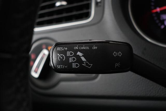 Volkswagen POLO 1.0 TSI Connected Series | Carplay | Navigatie | Cruise control | Airco | Parkeerhulp | Bluetooth
