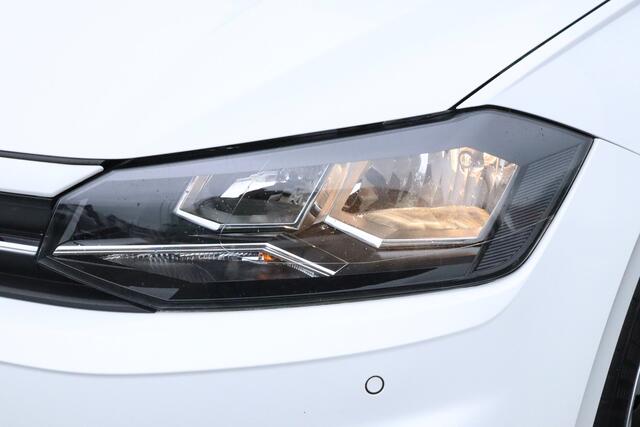 Volkswagen POLO 1.0 TSI Comfortline Executive AC|ADAPT.CRUISE|CARPLAY|NAV|PDC|DAB|BT