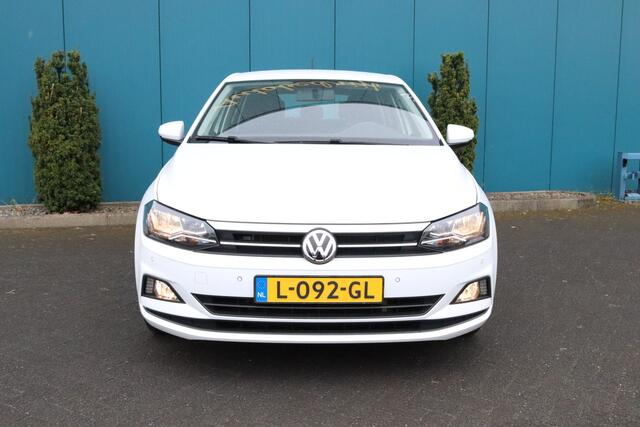 Volkswagen POLO 1.0 TSI Comfortline Executive AC|ADAPT.CRUISE|CARPLAY|NAV|PDC|DAB|BT