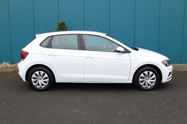 Volkswagen POLO 1.0 TSI Comfortline Executive AC|ADAPT.CRUISE|CARPLAY|NAV|PDC|DAB|BT