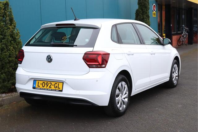 Volkswagen POLO 1.0 TSI Comfortline Executive AC|ADAPT.CRUISE|CARPLAY|NAV|PDC|DAB|BT