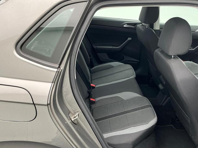 Volkswagen POLO 1.0 TSi Automaat Highline | Navigatie | Adaptive Cruise | Climate Control | Camera | Carplay | 70.134 Km!!