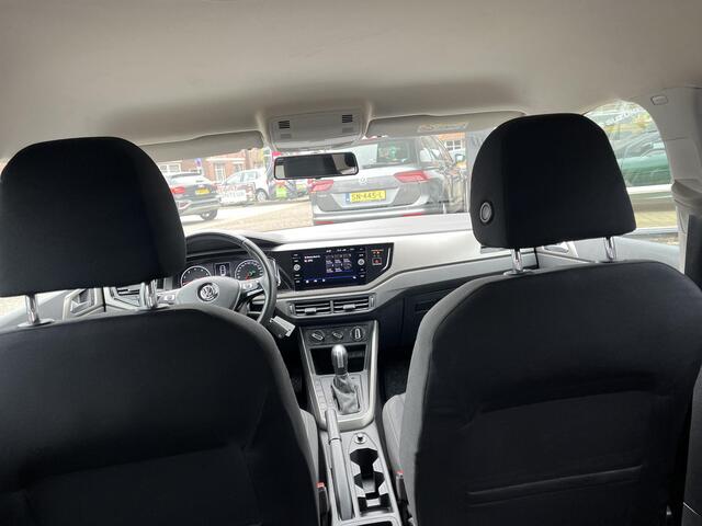 Volkswagen POLO 1.0 TSI Comfortline Automaat, Apple/Android CarPlay, Airco, mooie kleur combinatie. Goed onderhouden, geen schades