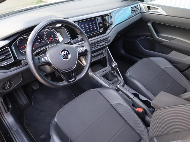 Volkswagen POLO 1.0 TSI Highline Panoramadak | Full LED | Stoelverwarming | Getint Glas |