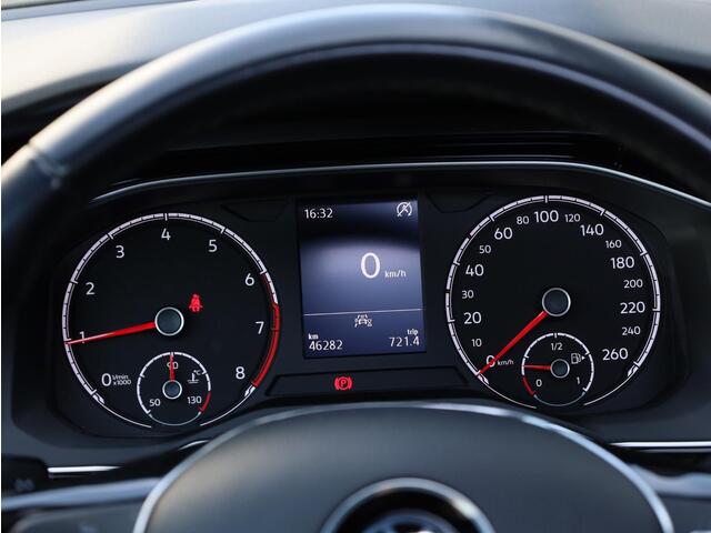 Volkswagen POLO 1.0 TSI Highline Panoramadak | Full LED | Stoelverwarming | Getint Glas |